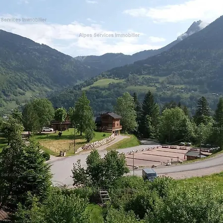 Au Pied Des Pistes Avec Parking à - Fr-1-573-110 Appartement *
